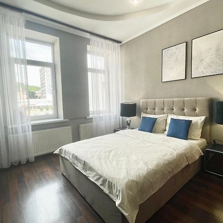 Куліша 41, Помешкання В Центрі Біля Тц Форум Leilighet Lviv Eksteriør bilde