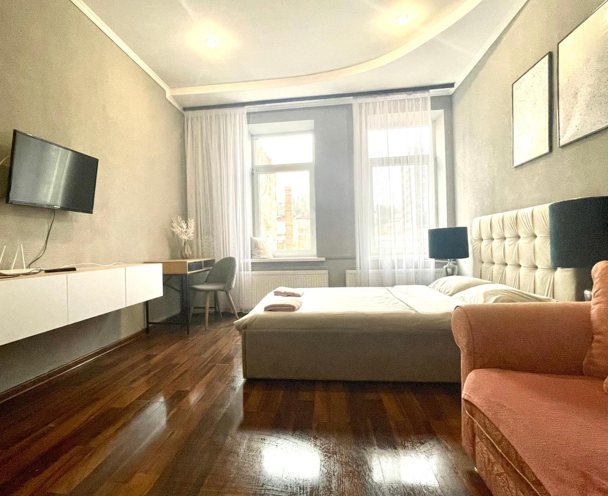 Куліша 41, Помешкання В Центрі Біля Тц Форум Leilighet Lviv Eksteriør bilde